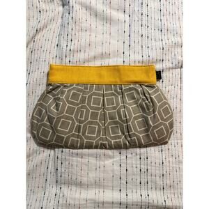 1154 LILL STUDIO Yellow Grey Button Clutch